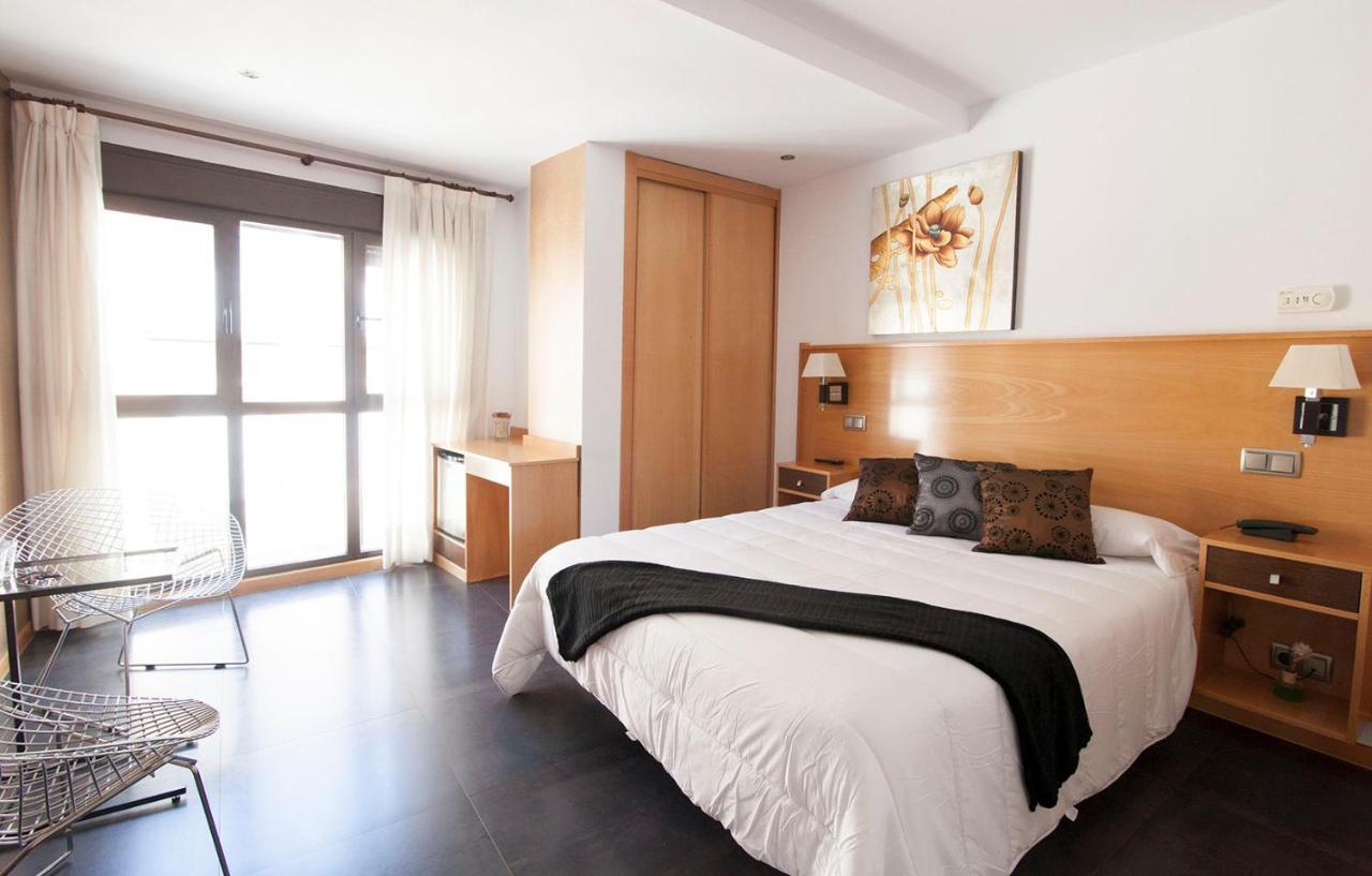 Hotel Real De อิเญสกัส ภายนอก รูปภาพ