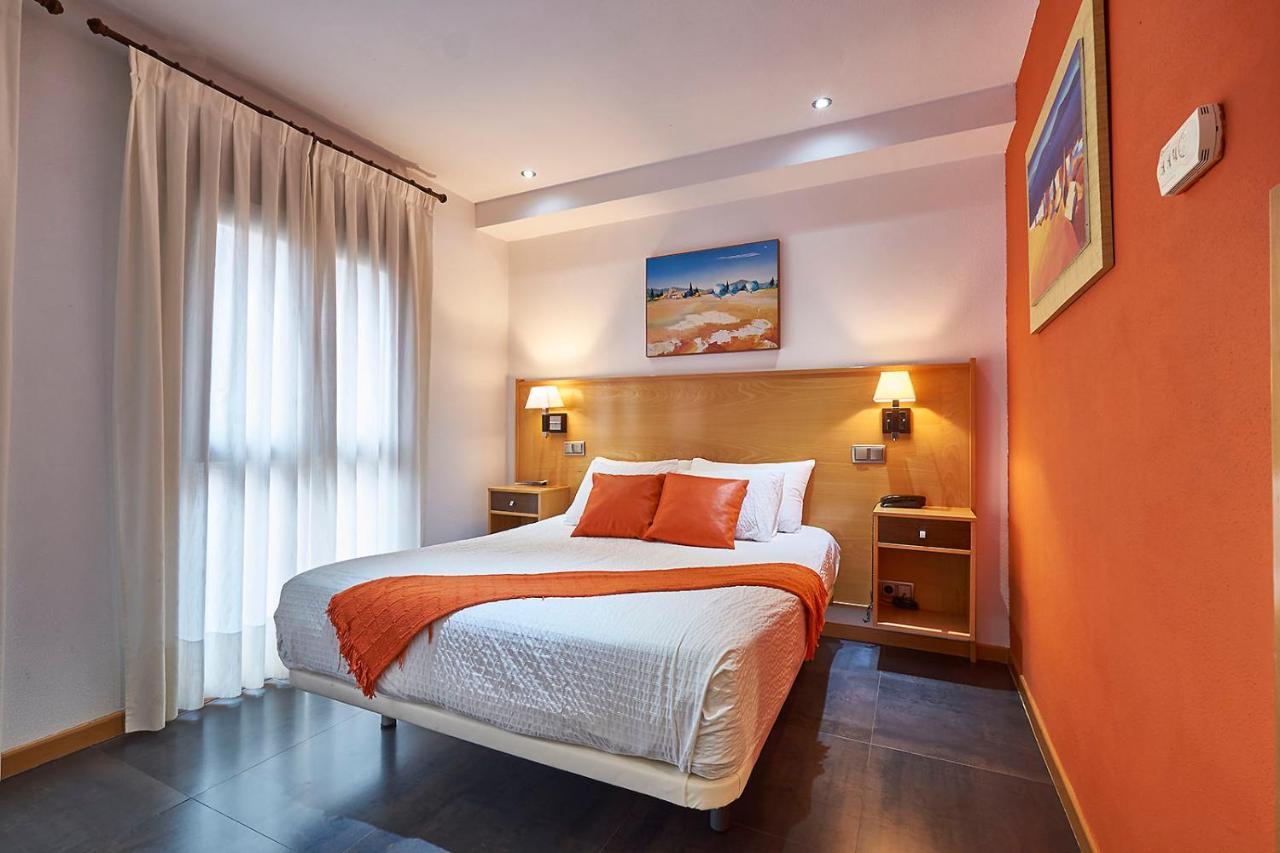 Hotel Real De อิเญสกัส ภายนอก รูปภาพ