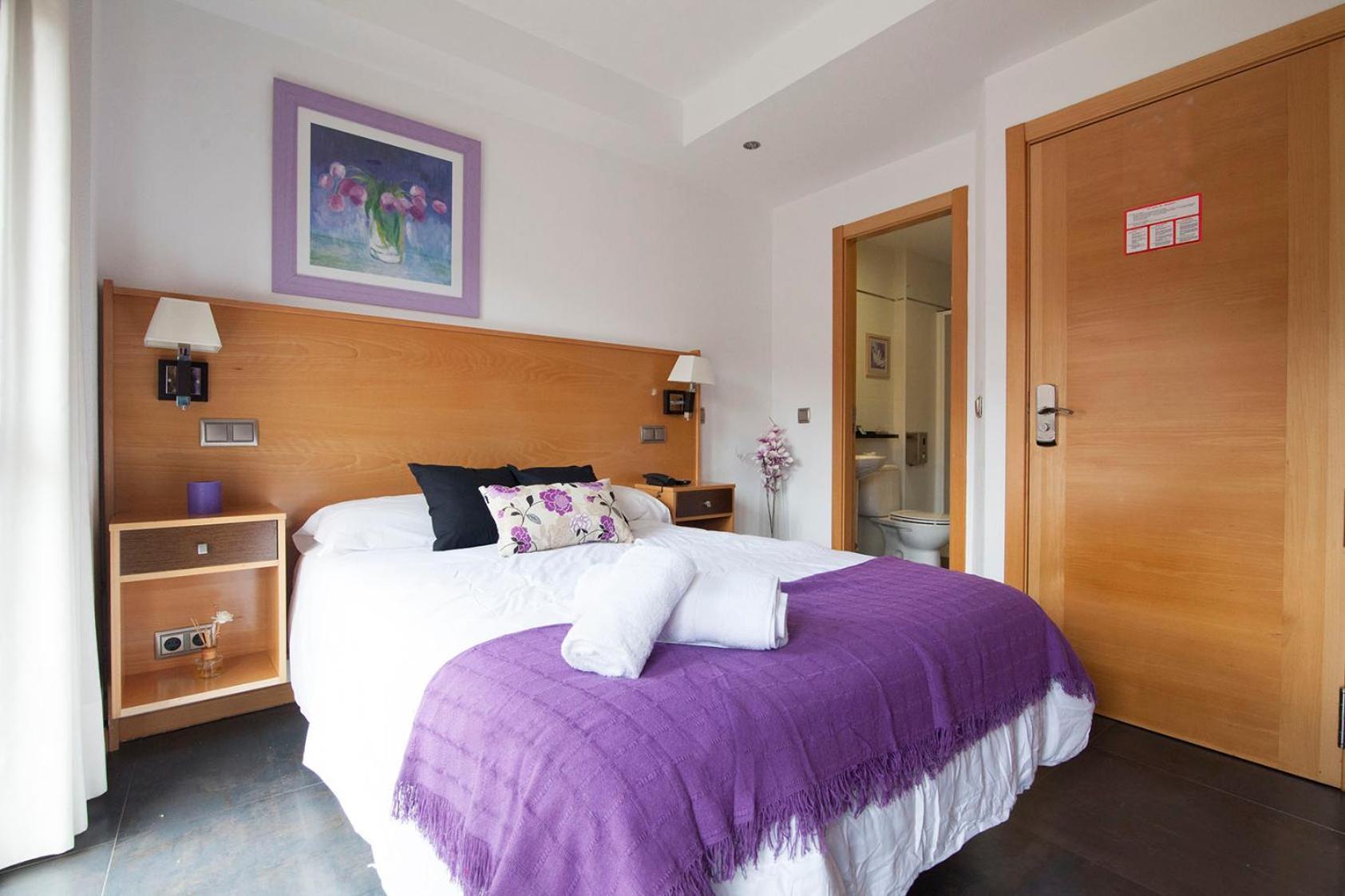 Hotel Real De อิเญสกัส ภายนอก รูปภาพ