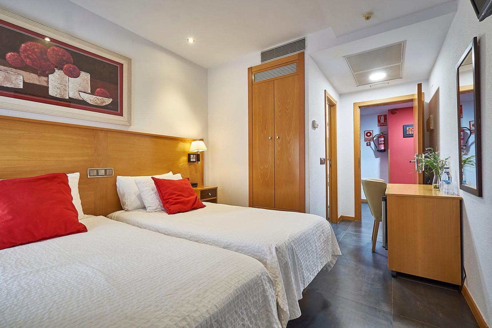 Hotel Real De อิเญสกัส ภายนอก รูปภาพ