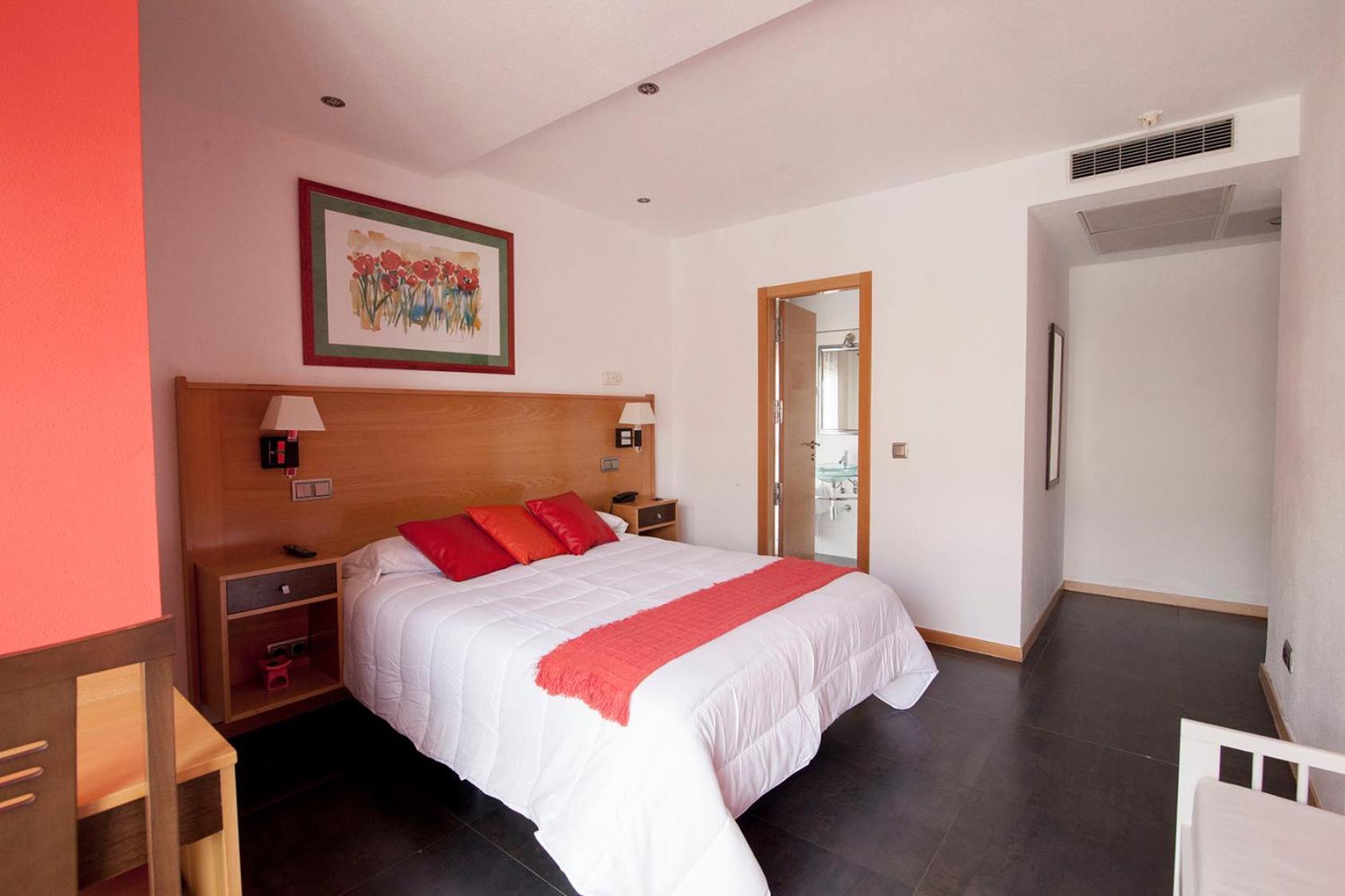 Hotel Real De อิเญสกัส ภายนอก รูปภาพ